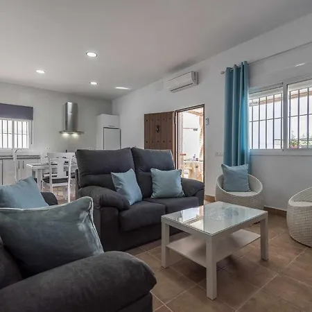 Holiday home Maria Lantejuela *